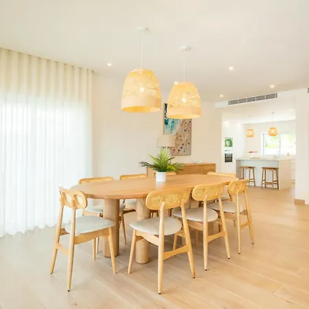 Tropical By Blue Diamond 21 Villa