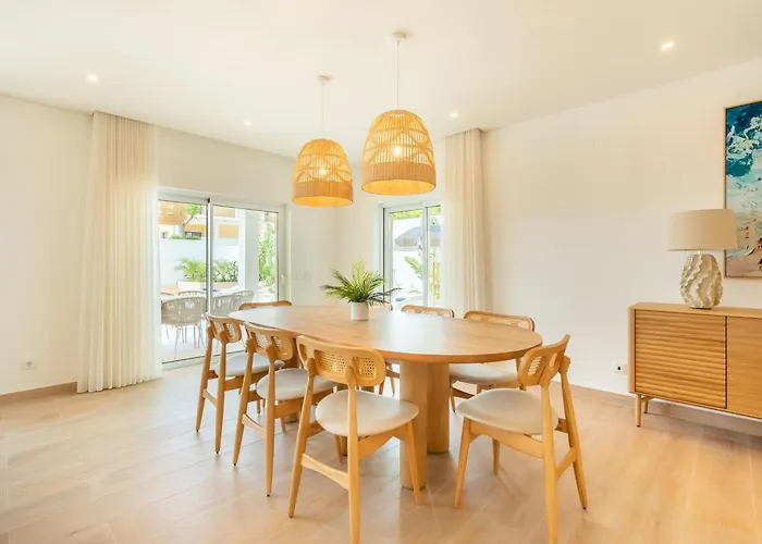 Tropical By Blue Diamond 21 ラゴス