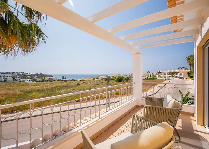 Tropical By Blue Diamond 21 ラゴス